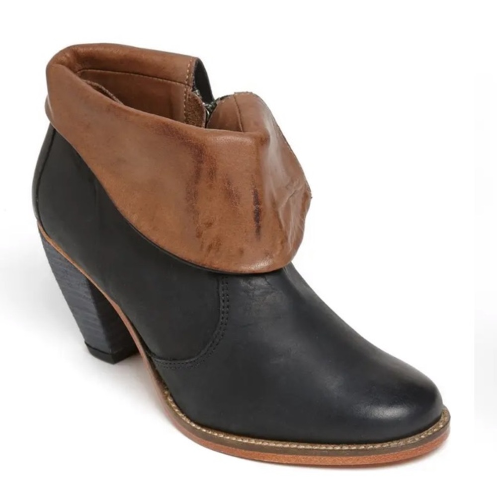 Nordstrom J shoes Saloon 2 Bootie Black Brown